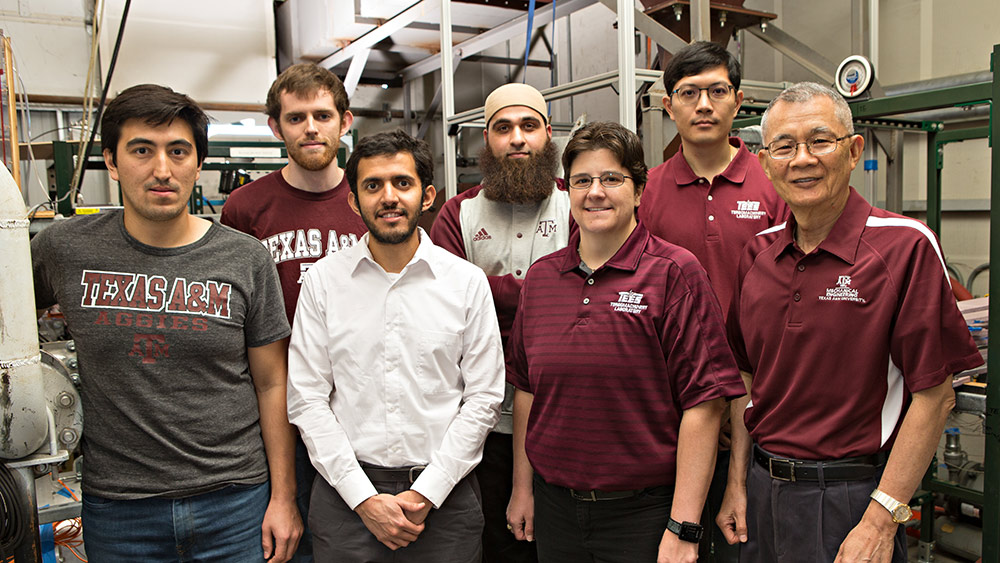 Turbine Heat Transfer Lab group photo