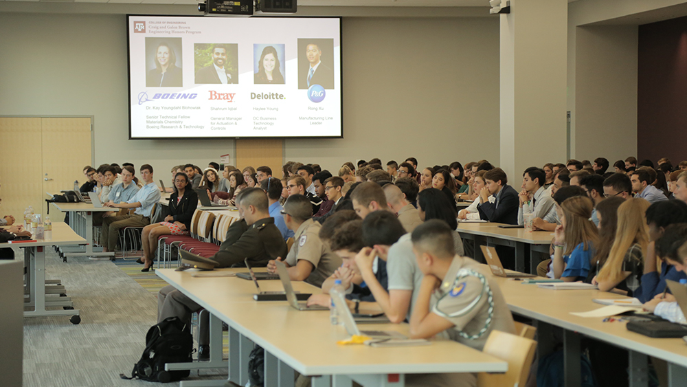 Engineering Honors students at Industry Night event.