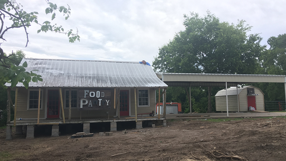 View of the front of the Anderson Food Pantry building. 