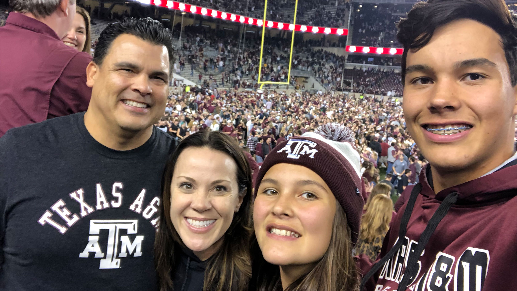 Megan and Jonathon Shuhart with family