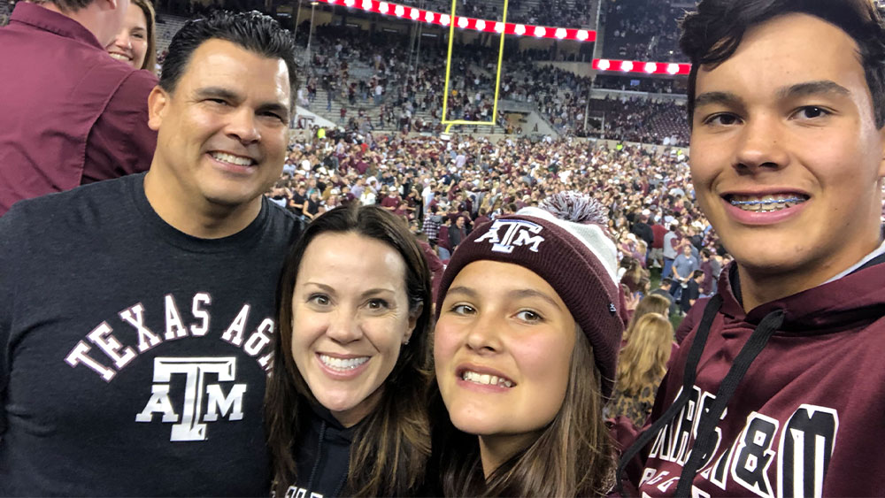 Megan and Jonathon Shuhart with family