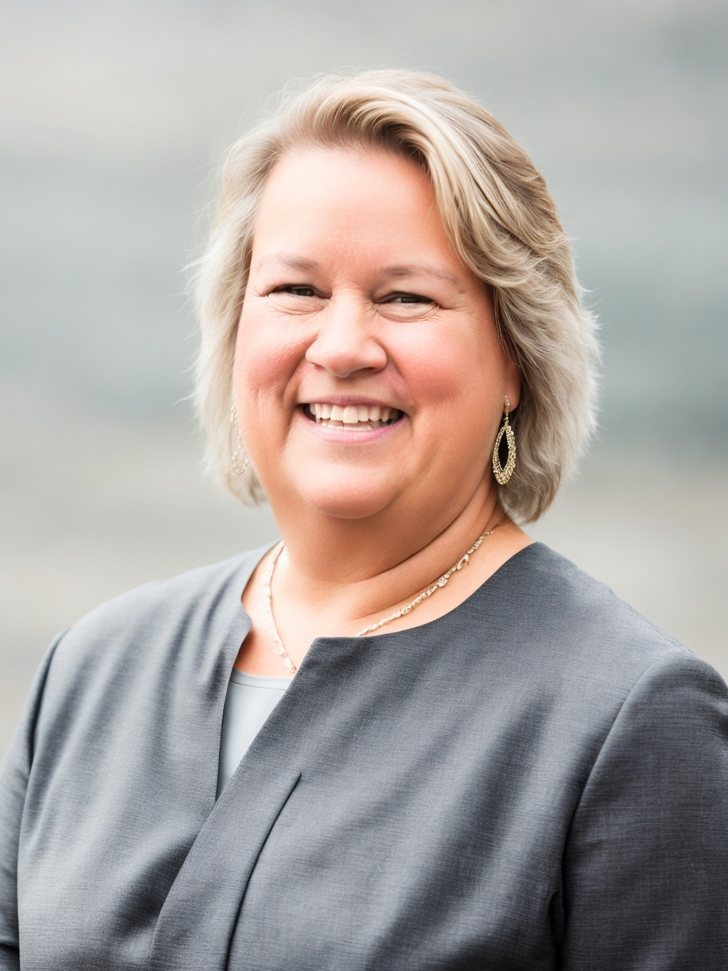Headshot photo of Dr. Cynthia Hopkins.